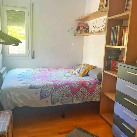 Tranquila Casa Con Jardin *